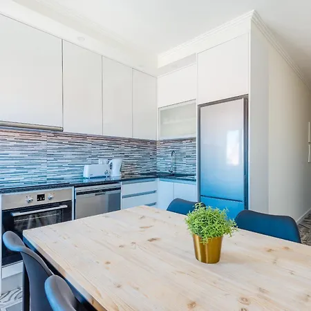 Apartment Bella Vista C In Lisbon